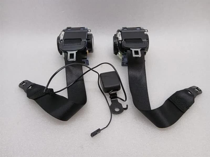 PORSCHE Porsche Panamera 976 G3 2024-2026 rear seat belt 976857805 BLK belt rear