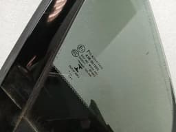 ASTON MARTIN Aston Martin Vanquish AM310 Right 1/4 Glass CD33-C262A36-BB Door Panel 1/4 Right — thumbnail 6