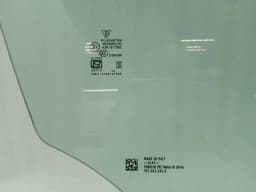 PORSCHE Porsche 911 992 right front door glass 992845020F door window front right Targa — thumbnail 8