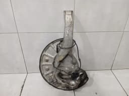 MERCEDES-BENZ Mercedes C AMG C63 W205 Right Front Hub A2053306804 Wheel Bearing Housing Front Right — thumbnail 4