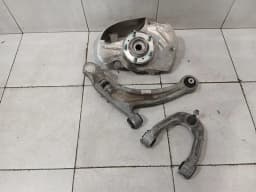 ASTON MARTIN Aston Martin Vanquish AM310 Right Front Hub AY93-3K186-AB Front Wheel Bearing Housing — thumbnail 1
