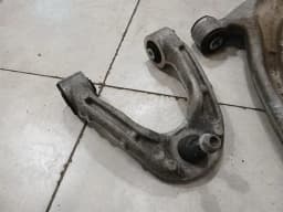 ASTON MARTIN Aston Martin Vanquish AM310 Right Front Hub AY93-3K186-AB Front Wheel Bearing Housing — thumbnail 3