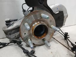 CHEVROLET Chevrolet Corvette C8 Right Front Hub 84612178 Wheel Bearing Housing Front Right Z51 — thumbnail 3
