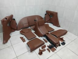 ASTON MARTIN Aston Martin Vanquish Volante AM310 seats rear set rear seat interior — thumbnail 2