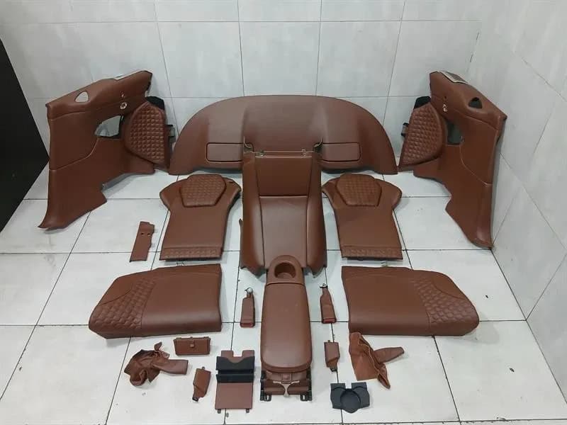 Aston Martin Vanquish Volante AM310 seats rear set rear seat interior