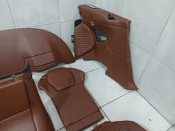 ASTON MARTIN Aston Martin Vanquish Volante AM310 seats rear set rear seat interior — thumbnail 3