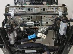 PORSCHE Porsche Panamera 976 G3 2024-2026 seat frame 971881105N left seat frame left — thumbnail 9