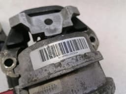 AUDI Audi RS7 A7 4G8 engine mount set 4M0199256T engine mount set connection defect — thumbnail 9