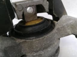 AUDI Audi RS7 A7 4G8 engine mount set 4M0199256T engine mount set connection defect — thumbnail 5