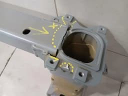PORSCHE Porsche 911 992 Engine Mount 992803035BY DEFECTS Engine Mount Engine Carrier — thumbnail 2