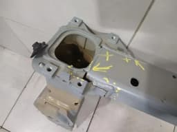 PORSCHE Porsche 911 992 Engine Mount 992803035BY DEFECTS Engine Mount Engine Carrier — thumbnail 3