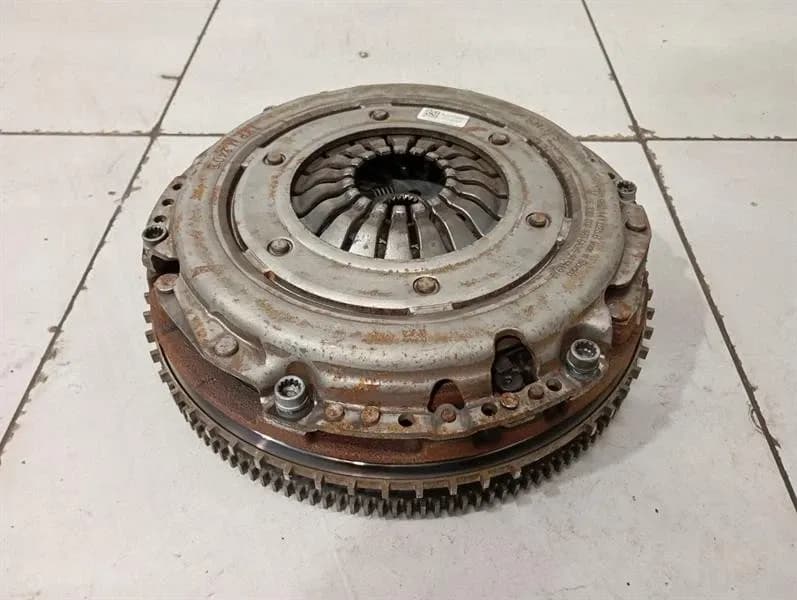 Porsche Spyder GT4 Cayman 718 Flywheel + Clutch Basket 982141025B Clutch