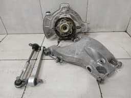 FERRARI Ferrari California T F149 Right Rear Hub 294851 F12 GTC4 Wheel Bearing Housing Rear — thumbnail 1