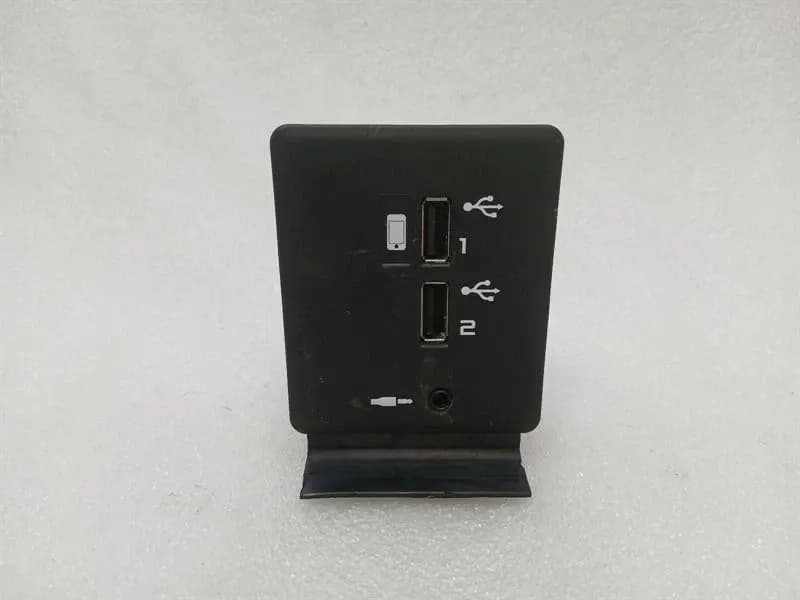 McLaren 720S Coupe Electronic module 14MA406CP control unit USB PORT