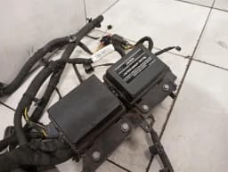 ASTON MARTIN ASTON MARTIN VANTAGE AM6 Engine BAY Wiring KY63-14290-DB RHD Wiring Harness — thumbnail 4