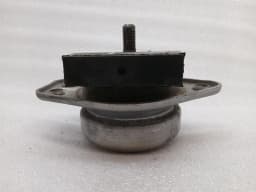 FERRARI Ferrari California T F149 14-17 engine mount 303182 engine mount — thumbnail 8