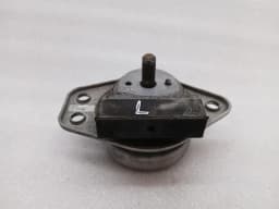 FERRARI Ferrari California T F149 14-17 engine mount 303182 engine mount — thumbnail 1