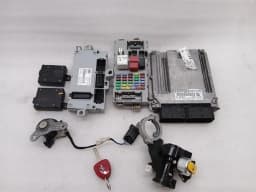 FERRARI Ferrari California T F149 14-17 engine ECU set 291539 engine control unit set — thumbnail 2