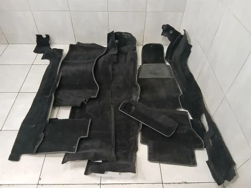 ASTON MARTIN ASTON MARTIN DB9 VOLANTE FLOOR MAT SET CARPET SET RIGHT HAND DRIVE RHD