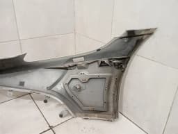 ASTON MARTIN Aston Martin Vantage AM6 Front Bumper KY63-17D957-AC DEFECTS Front Bumper — thumbnail 9