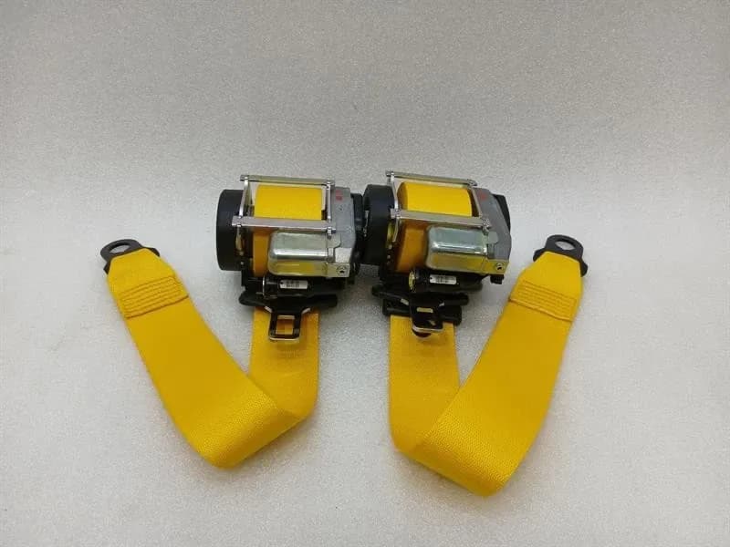 Porsche Boxster Spyder 718 front seat belt 98180303303 yellow belt racing yellow