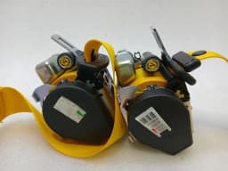 PORSCHE Porsche Boxster Spyder 718 front seat belt 98180303303 yellow belt racing yellow — thumbnail 8