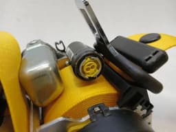 PORSCHE Porsche Boxster Spyder 718 front seat belt 98180303303 yellow belt racing yellow — thumbnail 9