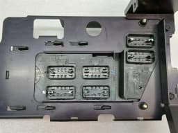 ASTON MARTIN Aston Martin Vanquish S 04-07 V12 Fuse Box 3R12-370533-AB Fuse Box — thumbnail 6