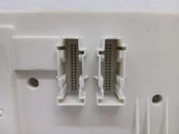 ASTON MARTIN Aston Martin DB9 Volante Fuse Box 31268178 Fuse Box — thumbnail 7