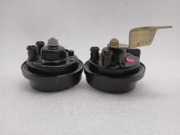 ASTON MARTIN Aston Martin Vanquish S 04-07 V12 Horn 1R12-373942-AA Horn Fanfare — thumbnail 6