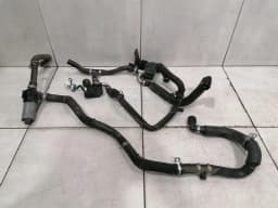 FERRARI Ferrari 458 F142 Spider Heater Valve Circulation Pump 67444900 Heater Valve — thumbnail 1