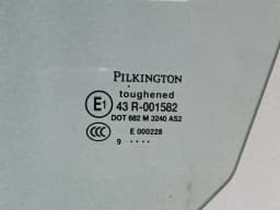 ASTON MARTIN Aston Martin DB9 Volante Left Front Door Glass 4G43-L21411-AB Door Glass Left — thumbnail 2