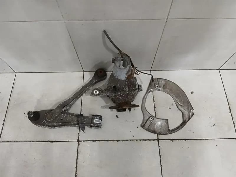 Porsche 911 991 Left Front Hub 99134115705 Wheel Bearing Housing Front Left Set