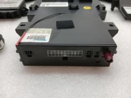 AUDI AUDI R8 TYPE 42 5.2 V10 COUPE Engine ECU 424910552F SET Engine ECU CTY SET — thumbnail 4