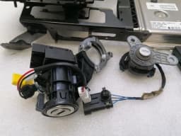 FERRARI Ferrari California T F149 14-17 engine ECU set 337737 engine control unit set — thumbnail 9