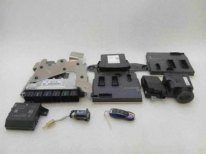 Porsche Cayman 718 GT4 4.0 engine ECU set 982907401 engine control unit set