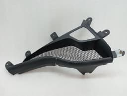 FERRARI Ferrari 458 F142 Spider Rear Bumper Right Grille 81899310 Radiator Grille Faulty — thumbnail 1