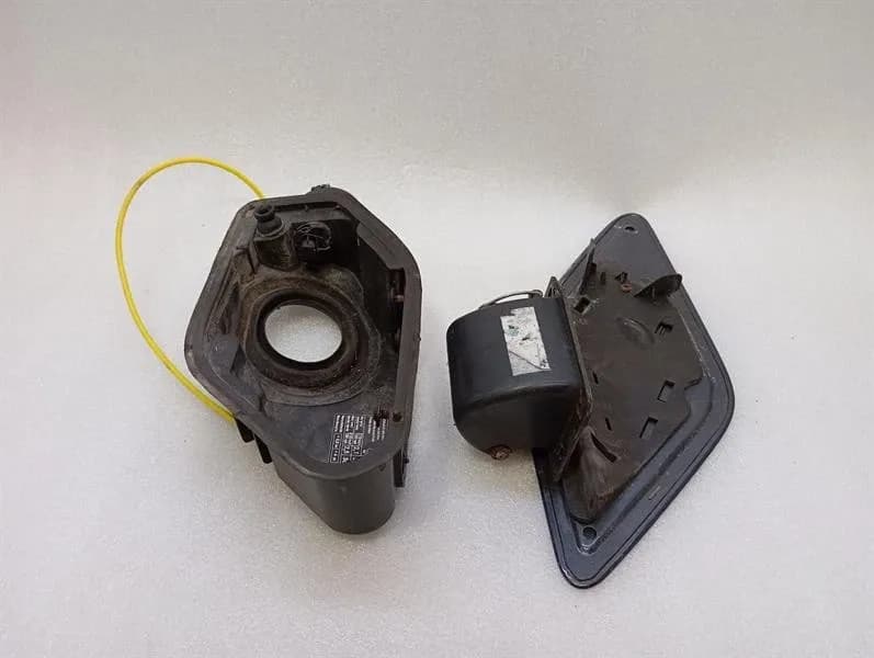 MAYBACH Maybach 62 V240 fuel filler cap A2406300067 fuel cap tank flap