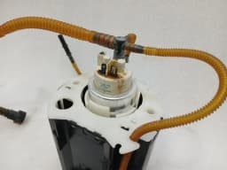 ASTON MARTIN Aston Martin DB9 Volante Fuel Pump Electric 6G33-9B260-CB Fuel Pump — thumbnail 4