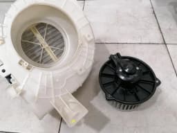 ASTON MARTIN Aston Martin Vanquish AM310 Heater Blower 4G43-19F613-AA LHD SET Heater Blower — thumbnail 2