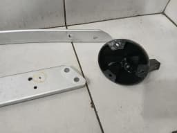 ASTON MARTIN Aston Martin DB9 Holder Bracket 4G43-108A75-AA STRUT BRACE Holder Carrier — thumbnail 6