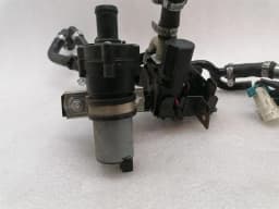 MASERATI Maserati Granturismo M145 heater valve 67635900 heater valve 69417100 — thumbnail 9