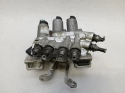 PORSCHE Porsche 911 991 hydraulic valve 99135907502 PDCC hydraulic valve — thumbnail 3