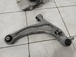 ASTON MARTIN Aston Martin Vanquish AM310 Left Front Hub AY93-3K185-AB Front Wheel Bearing Housing — thumbnail 7