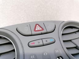 MERCEDES-BENZ Mercedes SL R230 Centre Air Vent A2308300054 Vent Vent Grille Centre — thumbnail 2