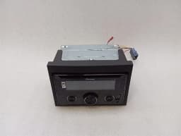 PORSCHE Porsche 911 996 Amplifier Alpine KTA-450 Amplifier Car Stereo Pioneer FH-S720BT — thumbnail 2