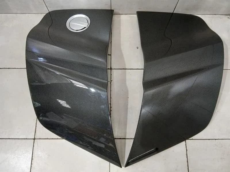AUDI 2010-2015 AUDI R8 V10 COUPE CARBON QUARTER PANEL COVER SET OEM 420853337F L+R