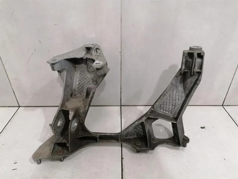 Porsche Boxster Spyder 718 subframe rear left 98133105190 axle frame rear axle