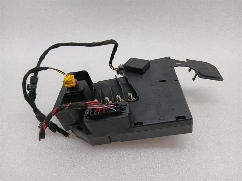 BENTLEY BENTLEY CONTINENTAL FLYING SPUR Fuse Box 3Y0915463C Fuse Box
