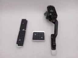 ASTON MARTIN Aston Martin DB9 Volante Throttle Pedal (Electrical) 8D33-9F836-AB Throttle Pedal — thumbnail 5